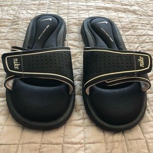 Nike adjustable slide sandals